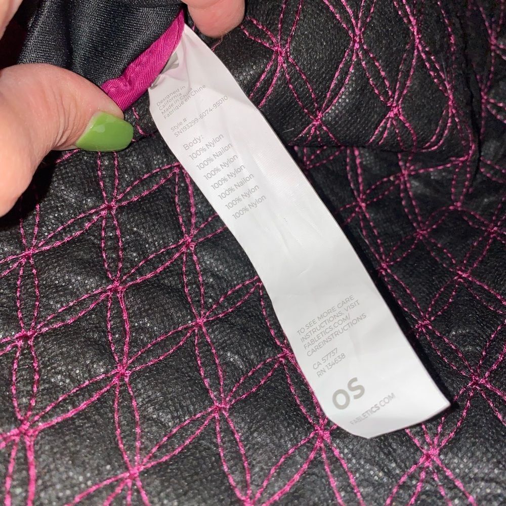 Fabletics raspberry GWP drawstring cinch backpack - Picture 7 of 12